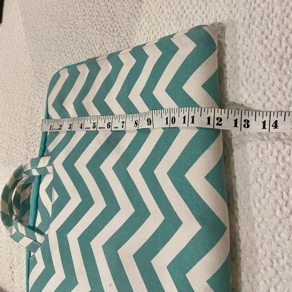 Laptop Bag. Chevron - Picture 2 of 5
